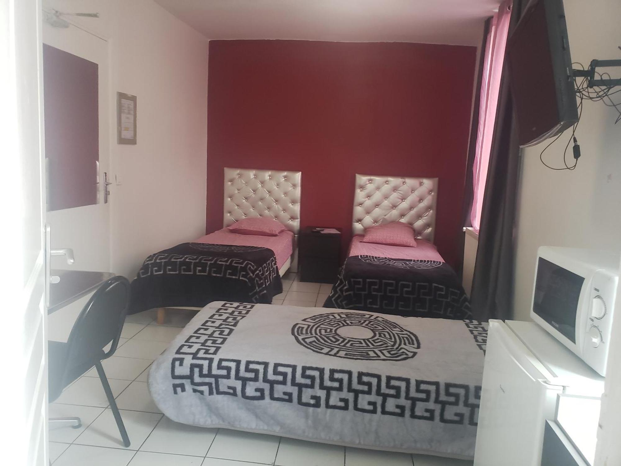 Hotel Le Cedre à Saint-Denis  Extérieur photo